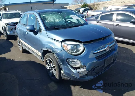 2017 Fiat 500X Pop Fwd z USA, uszkodzony, nr VIN ZFBCFXAB2HP606538